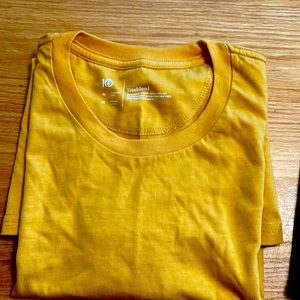 Tentree crew neck tee. New, no tags